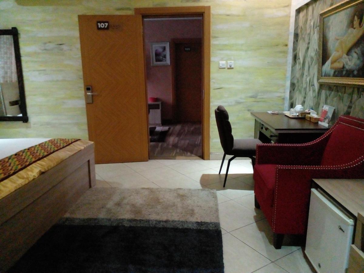 Bays Lodge, Accra Kültér fotó